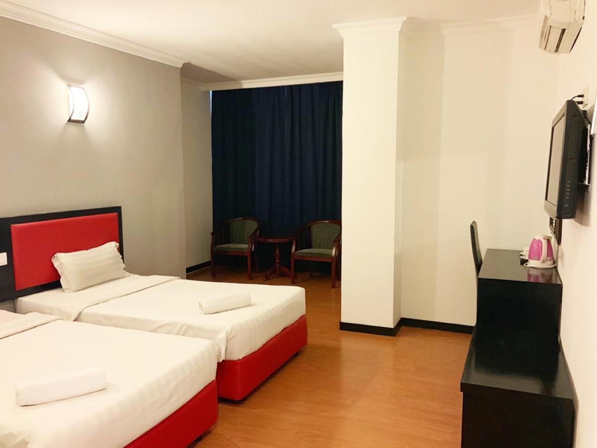 Golden Hotel Kota Kinabalu Buitenkant foto